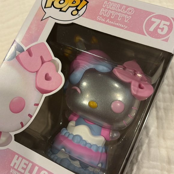 Funko Pop! #75 and #76 Hello Kitty 50th Anniversary Collection - Picture 5 of 6